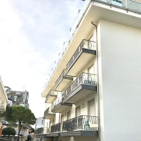 Cristina Carraro Immobiliare - Family Apartment